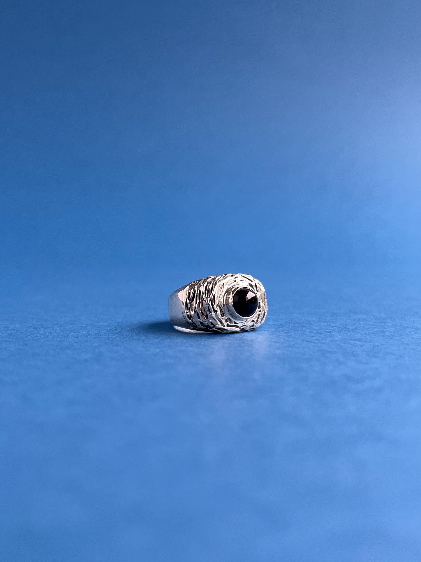 Onyx Wave Ring